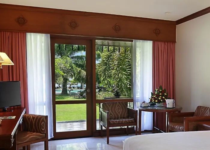 The Meru 5* Sanur