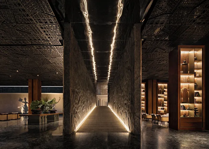 酒店 The Meru サヌール
